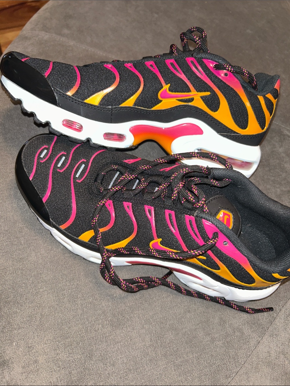 Nike Women’s Black Pink Orange Gradient Air Max-Style Sneakers